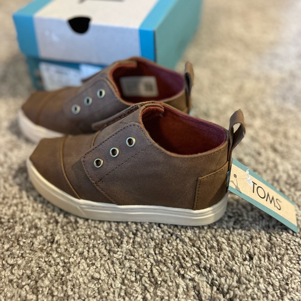Tiny Toms Boots Toddler Size 9